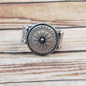 Free-Spirited Flower - Brown Ring