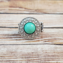 Load image into Gallery viewer, Treasure Chest Shimmer - Green Ring