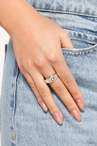 Monogram Memento - O - Silver Dainty Ring