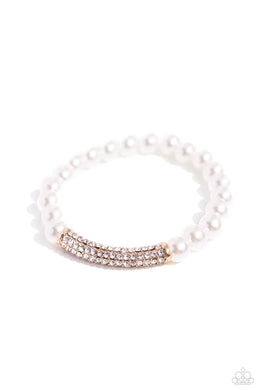 Elegance Embodied - Gold Bracelet