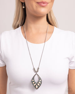 Marquise Melody - White Necklace