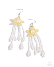 Load image into Gallery viewer, Prom Personality - Yellow Earrings