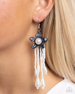 Prom Personality - Black Earrings