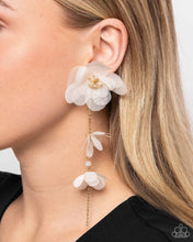 Load image into Gallery viewer, Balletcore - Gold Post Earrings