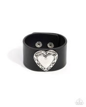 Load image into Gallery viewer, Decorated Debut - Black Snap Bracelet