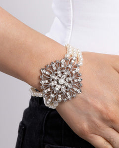 Flattering Florals - White Stretchy Bracelet