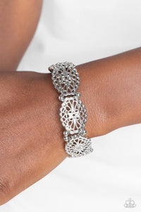 Curly Chic - Silver Stretchy Bracelet