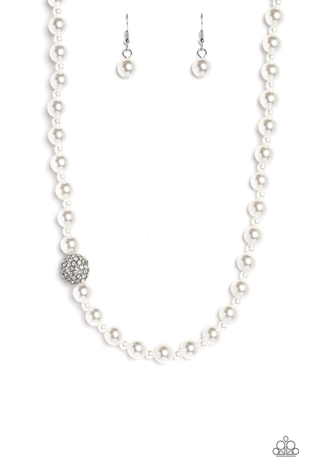 Countess Chic - White Necklace