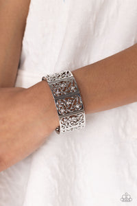 Garden Walls - White Stretchy Bracelet