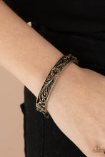 Load image into Gallery viewer, Hawaiian Essence - Brass Hinged Bracelet