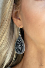 Load image into Gallery viewer, Interstellar Idol - Black Earrings