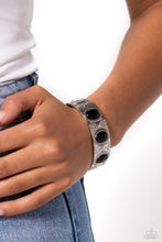 Load image into Gallery viewer, Next POP Model - Black Cuff Bracelet