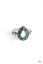 Load image into Gallery viewer, Opera Showcase - Green Dainty Ring