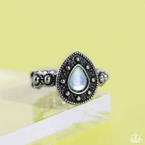 Opera Showcase - Green Dainty Ring