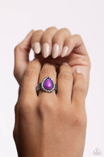 Load image into Gallery viewer, Scalloped Showcase - Purple Dainty Ring